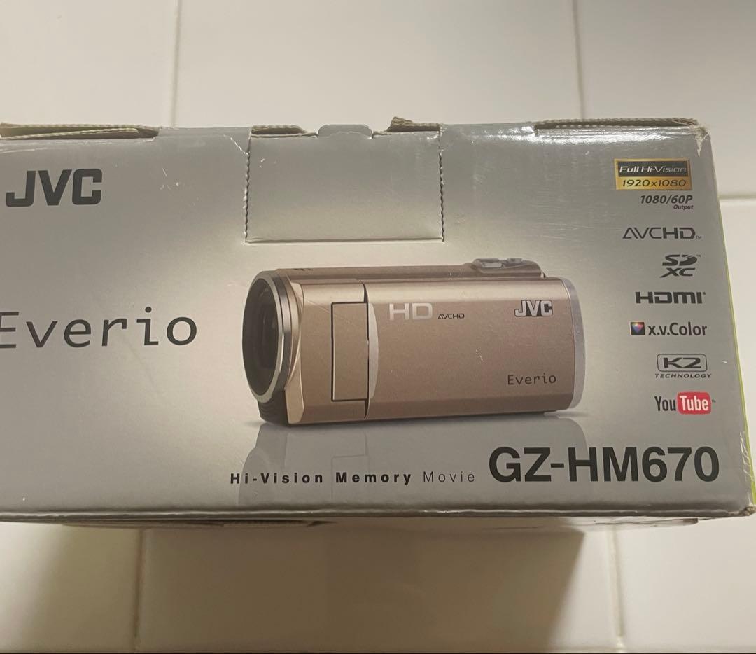【美品】JVC Everio GZ-HM670 ビデオカメラ