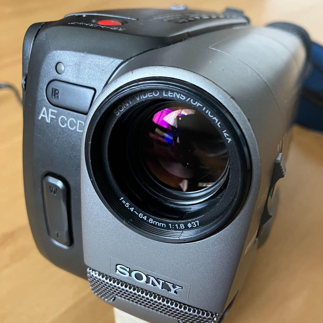 【完動品】 SONY VideoHi8 Handycam CCD-TRV11