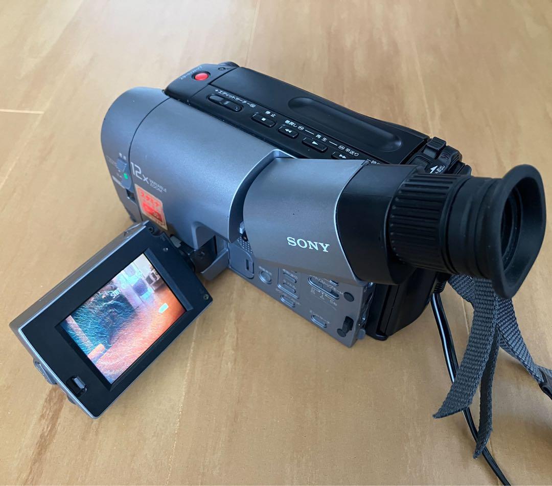 【完動品】 SONY VideoHi8 Handycam CCD-TRV11