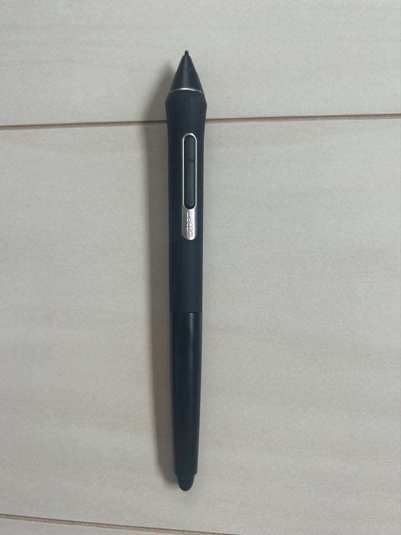 ワコム Wacom Cintiq 22 FDH DTK2260K1D 液タブ