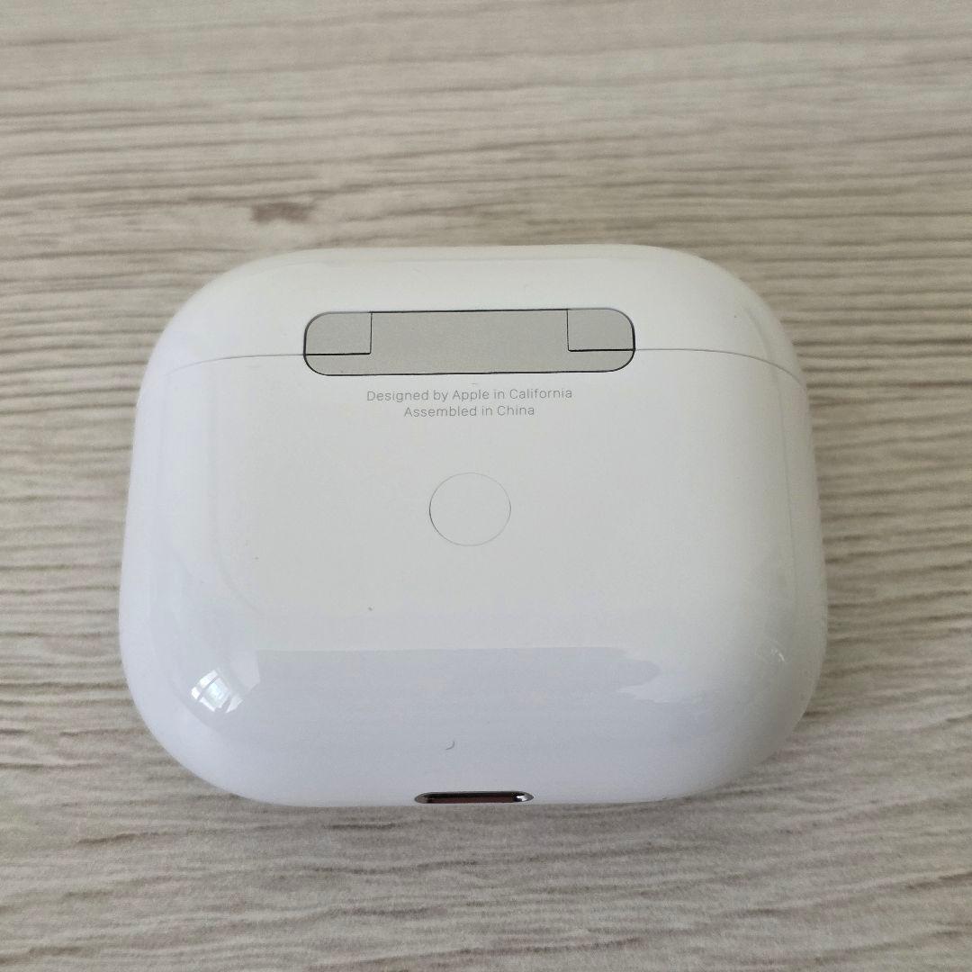 専用 極美品 AirPods 第三世代 MagSafe充電可能モデル ケース付き