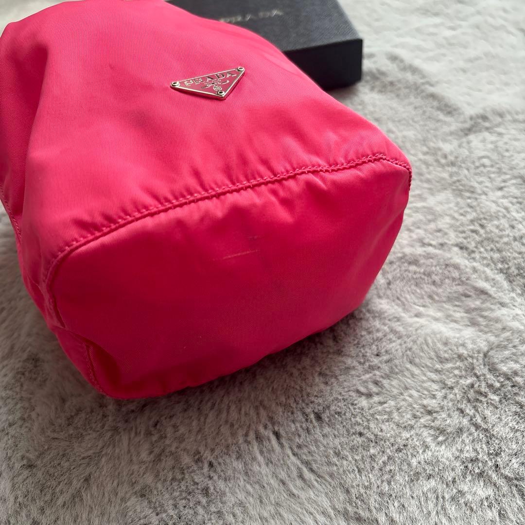 し*け様 本日限定オークション✨PRADA ナイロン 巾着 ピンク 正規品 ミニ