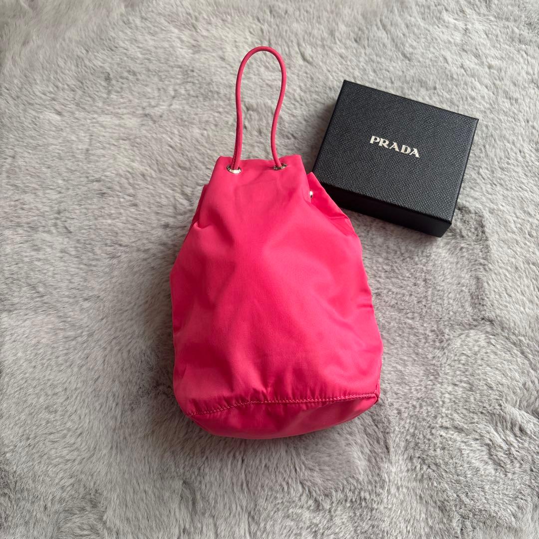 し*け様 本日限定オークション✨PRADA ナイロン 巾着 ピンク 正規品 ミニ