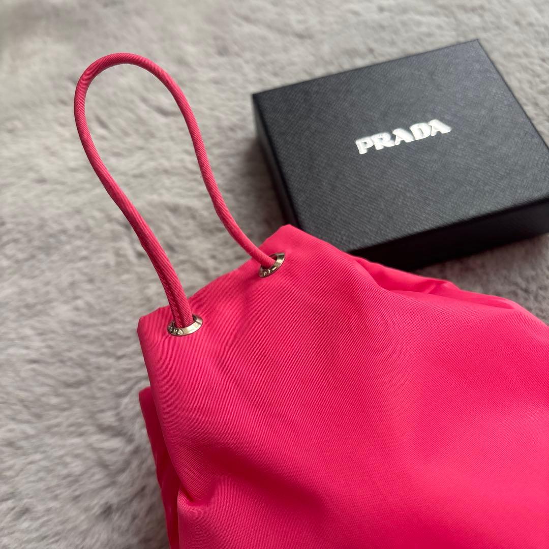 し*け様 本日限定オークション✨PRADA ナイロン 巾着 ピンク 正規品 ミニ