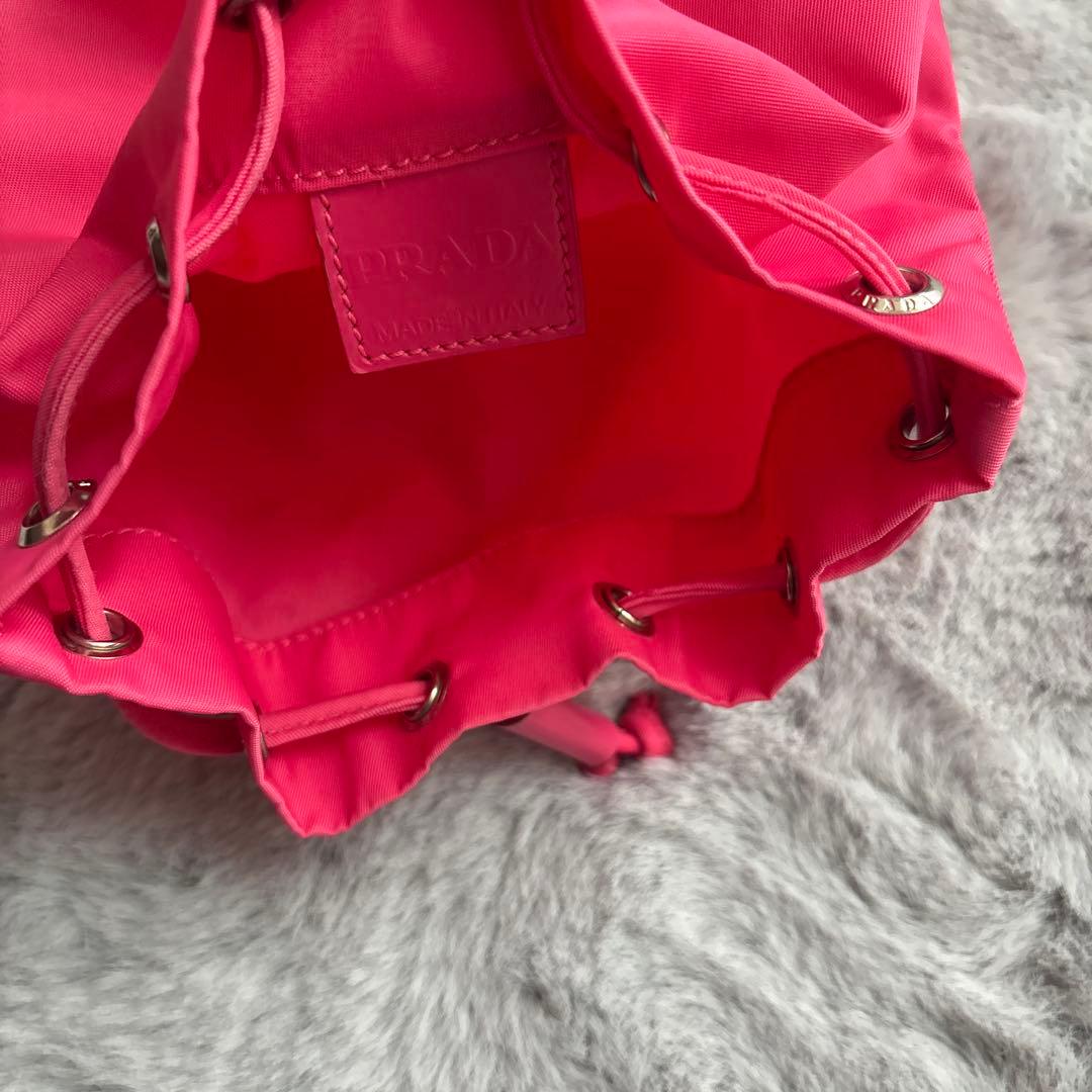 し*け様 本日限定オークション✨PRADA ナイロン 巾着 ピンク 正規品 ミニ