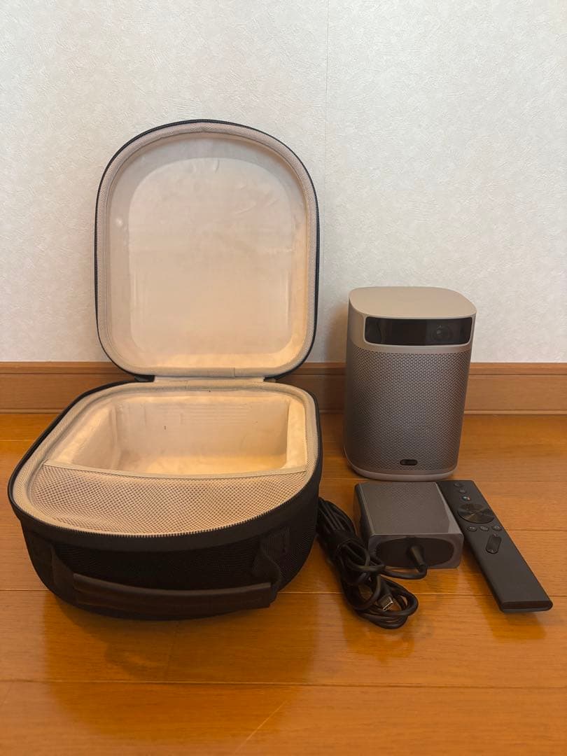 【値下げ】XGIMI MoGo2 プロジェクター　専用ケース付き