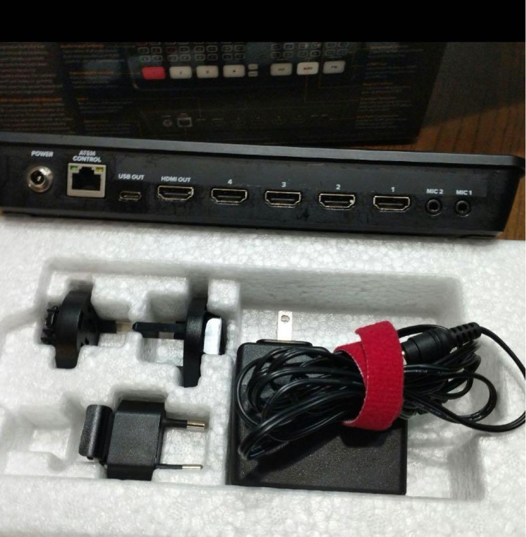 ATEM Mini Pro 本体と付属品