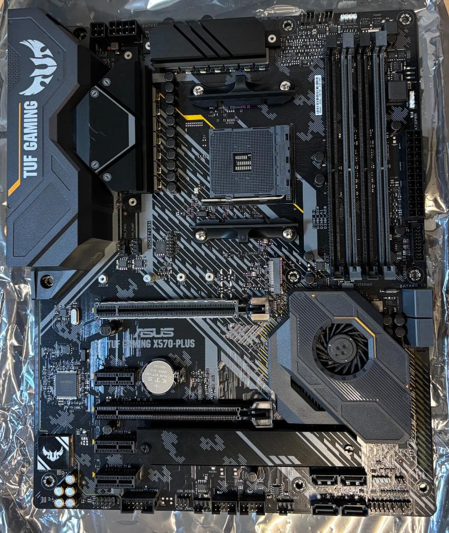 TUF GAMING X570-PLUS　マザーボード