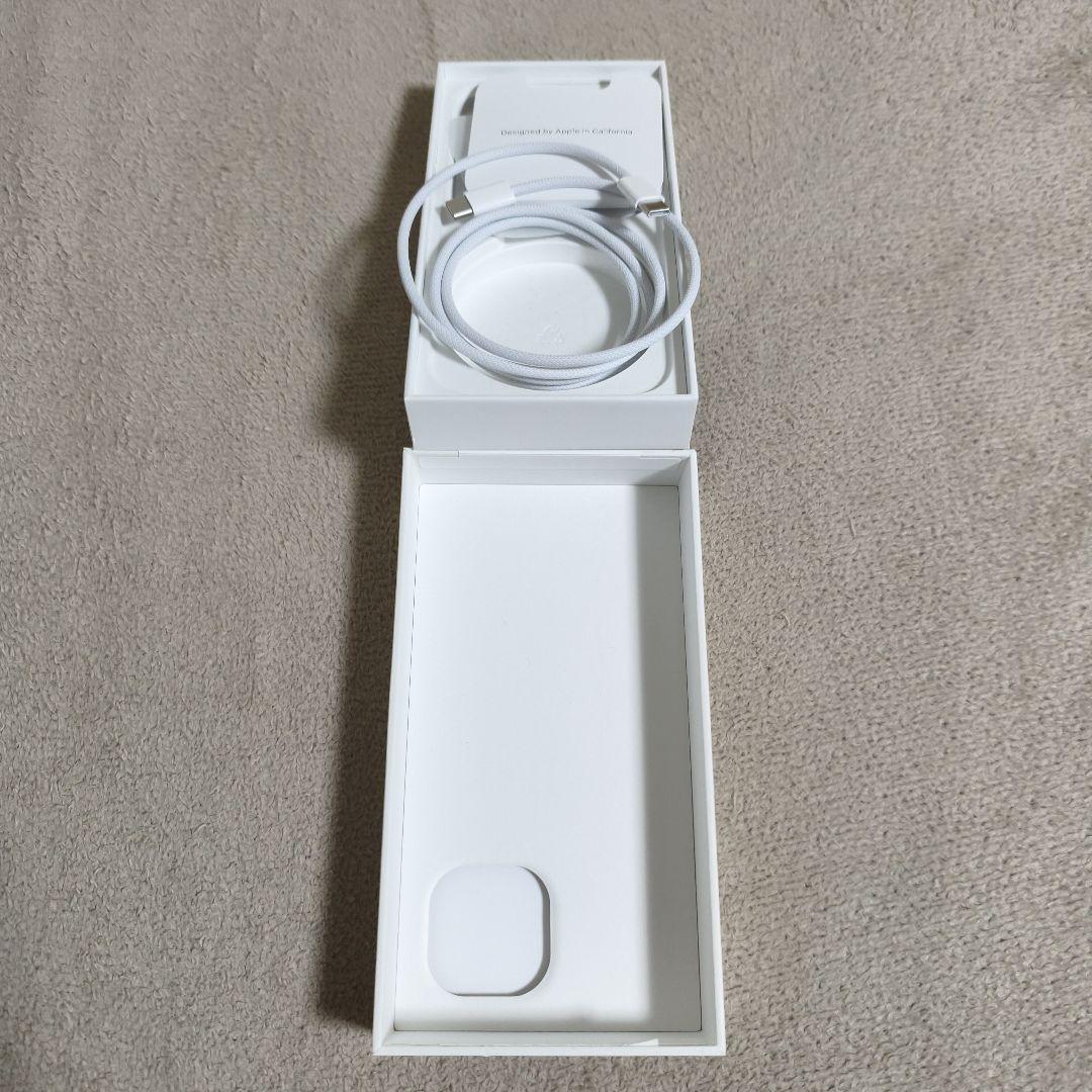 iPhone 15 本体　128gb SIMフリー　グリーン