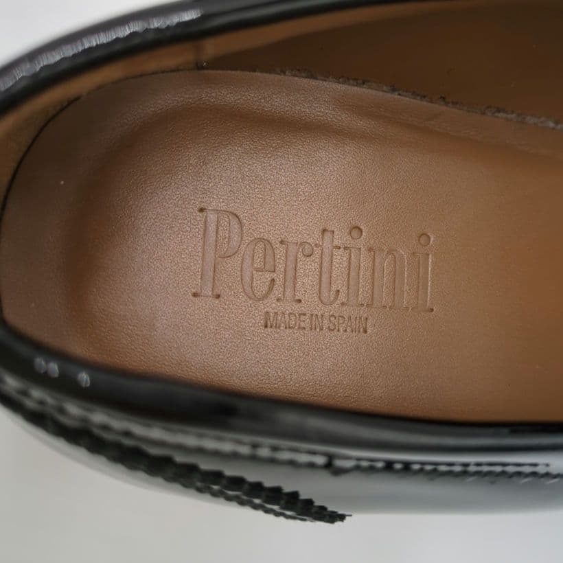美品　未使用に近い　Pertini ペルティニ　エナメル　厚底　ローファー　37