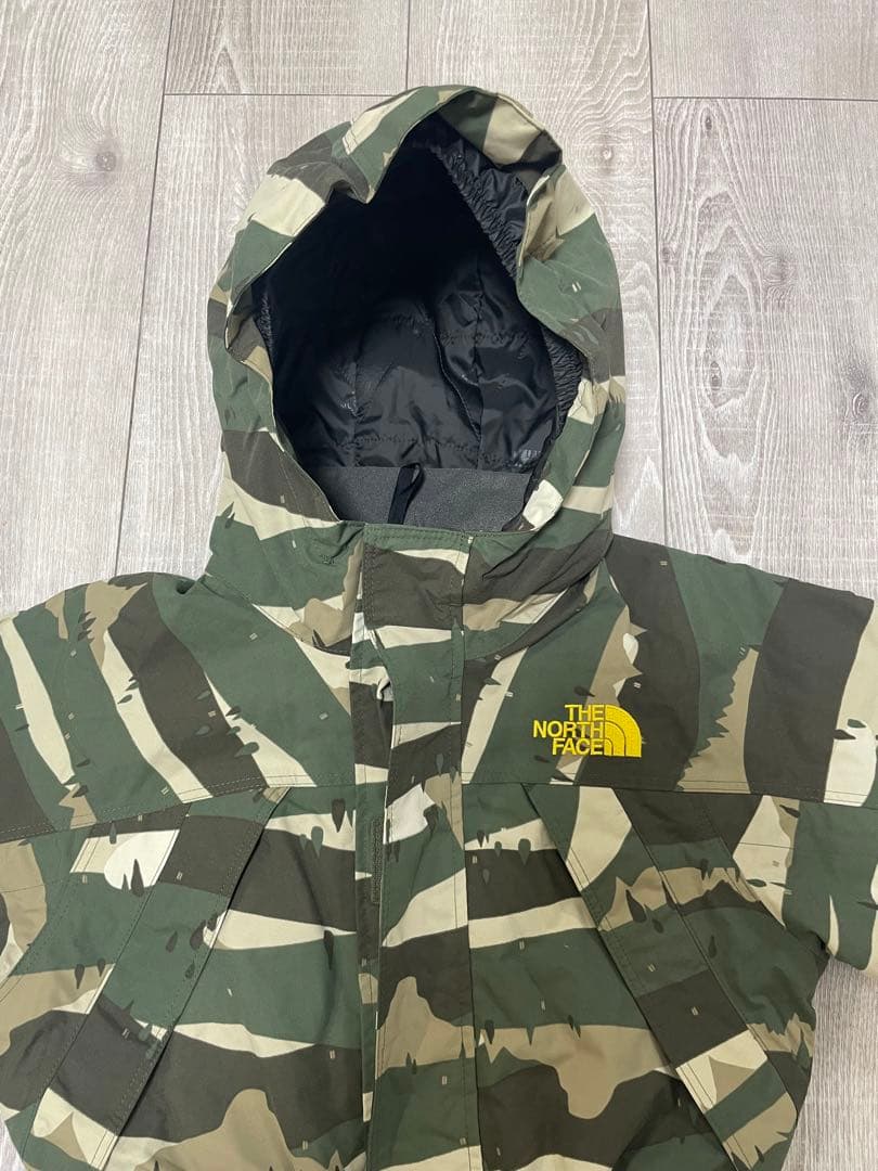 【美品】ノースフェイス　スノーウェア　120 キッズ　スノボ　つなぎ　男女