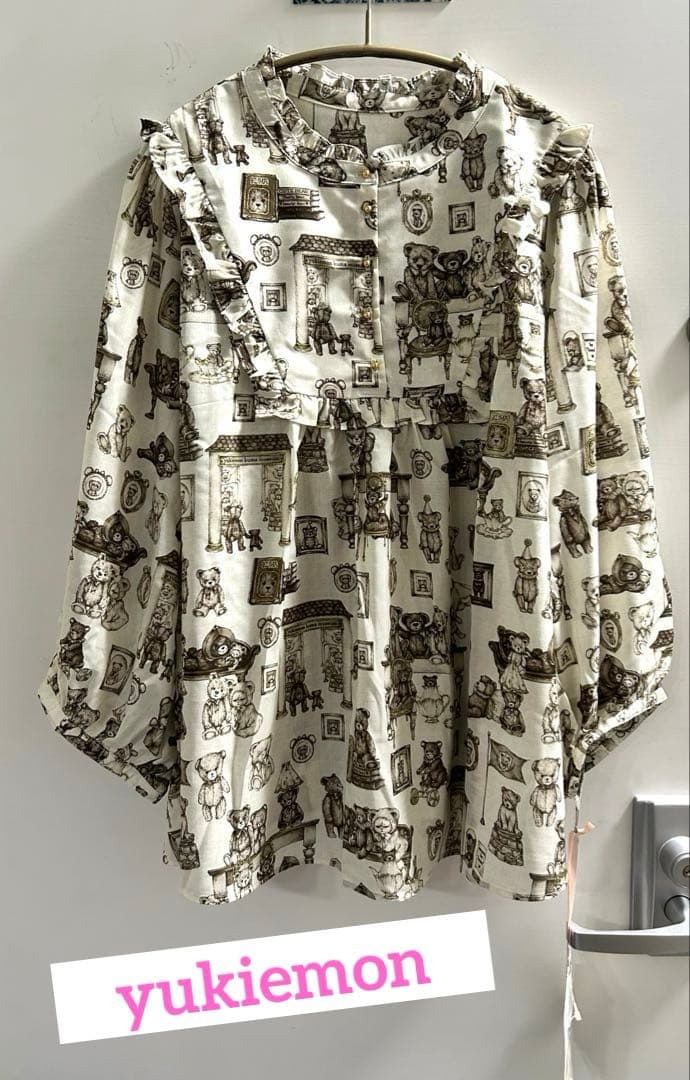 新品未使用　yukiemon ブラウス　ベア部屋柄　3Lサイズ