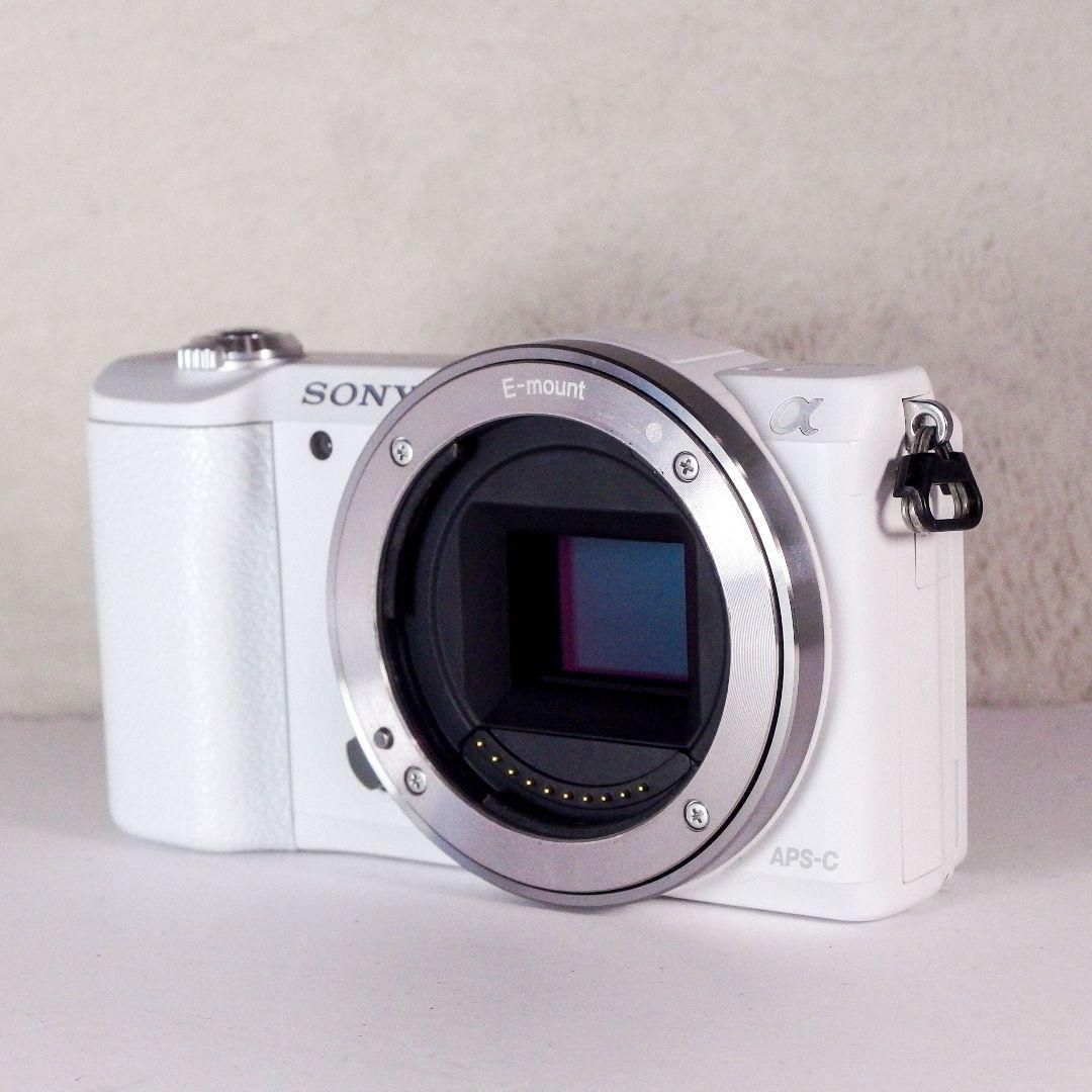 極上完動美品 SONY α5100 ILCE-5100 ホワイト ボディ