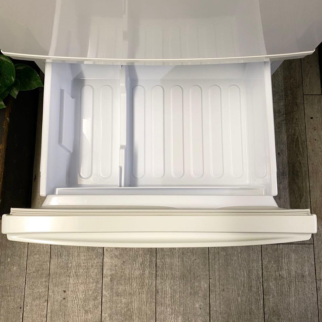 どっちも付け替えドアだから引越しにも連れて行ける♪2ドア冷凍冷蔵庫137L