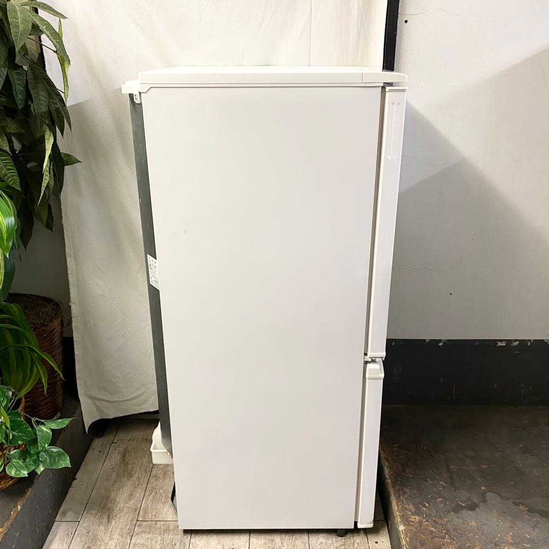 どっちも付け替えドアだから引越しにも連れて行ける♪2ドア冷凍冷蔵庫137L