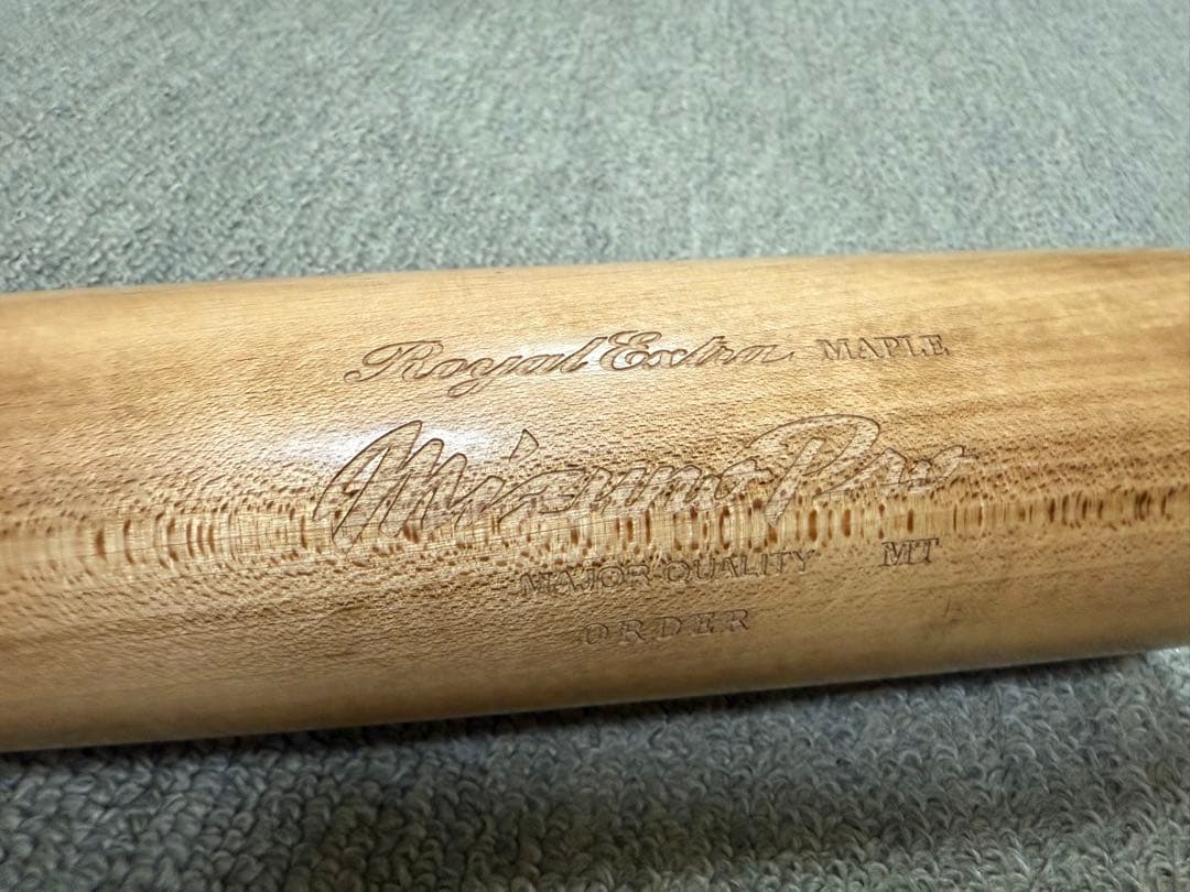 神宮外苑前限定　硬式用　木製バット　ミズノプロ　　BFJ 野球