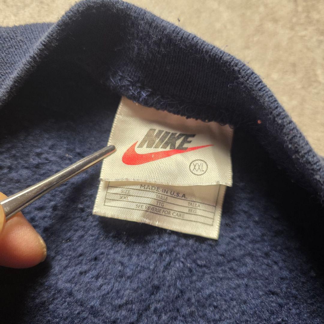 90sUSA製NIKEナイキスウェットトレーナーワンポイント肉厚フェードナスコン