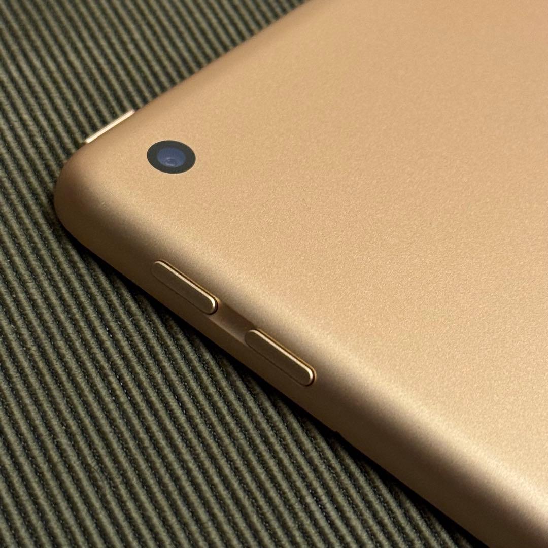 iPad 第6世代 128GB ゴールド Wi-Fi MRJP2J/A