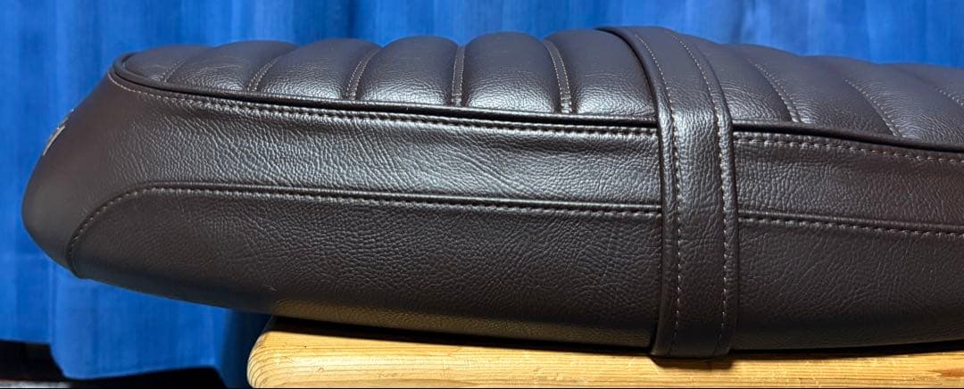 トライアンフ ボンネビル T100 T120 純正オプション コンフォートシート