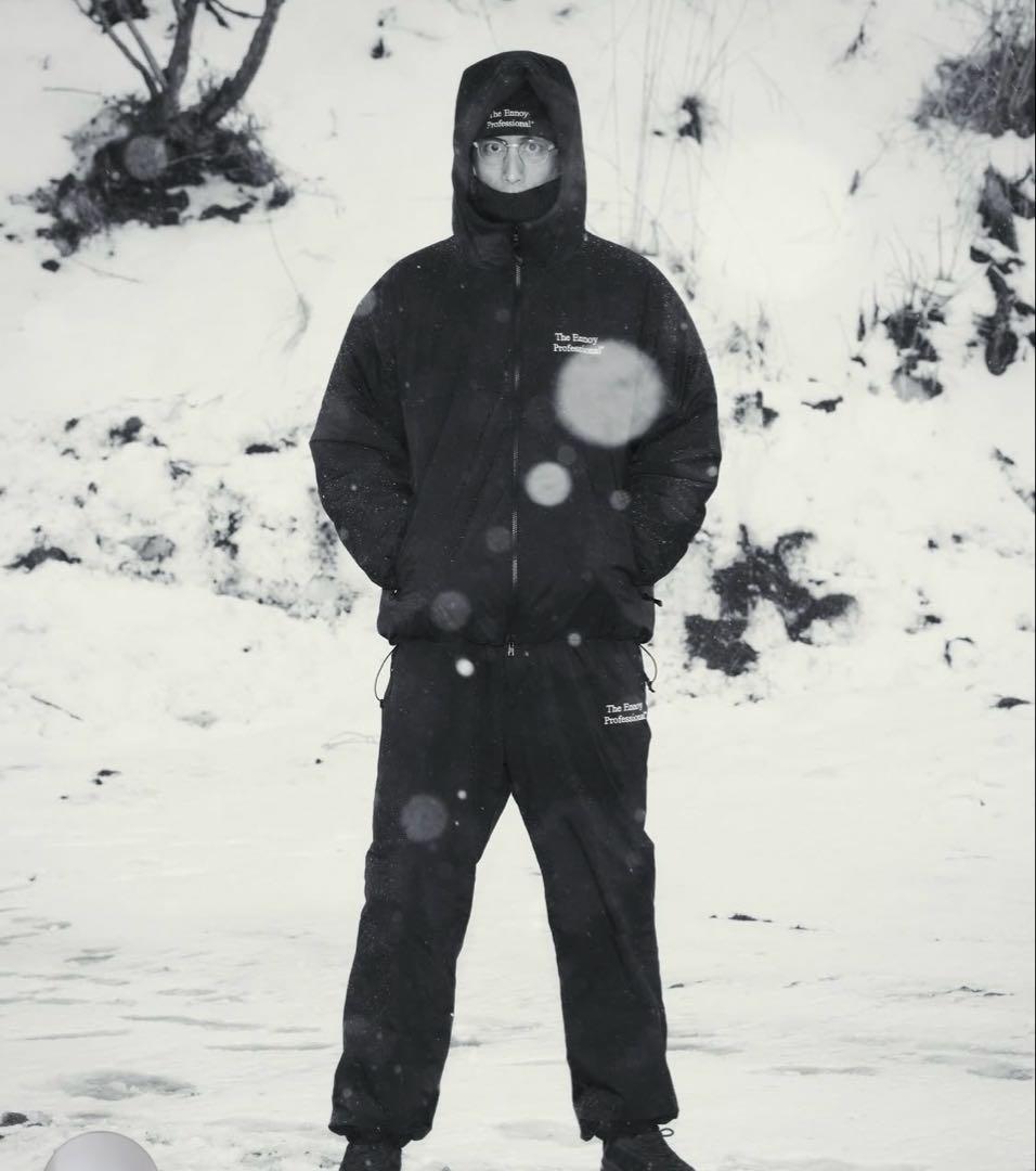 ジャケット・アウター ennoy PADDED NYLON HOODIE (BLACK)