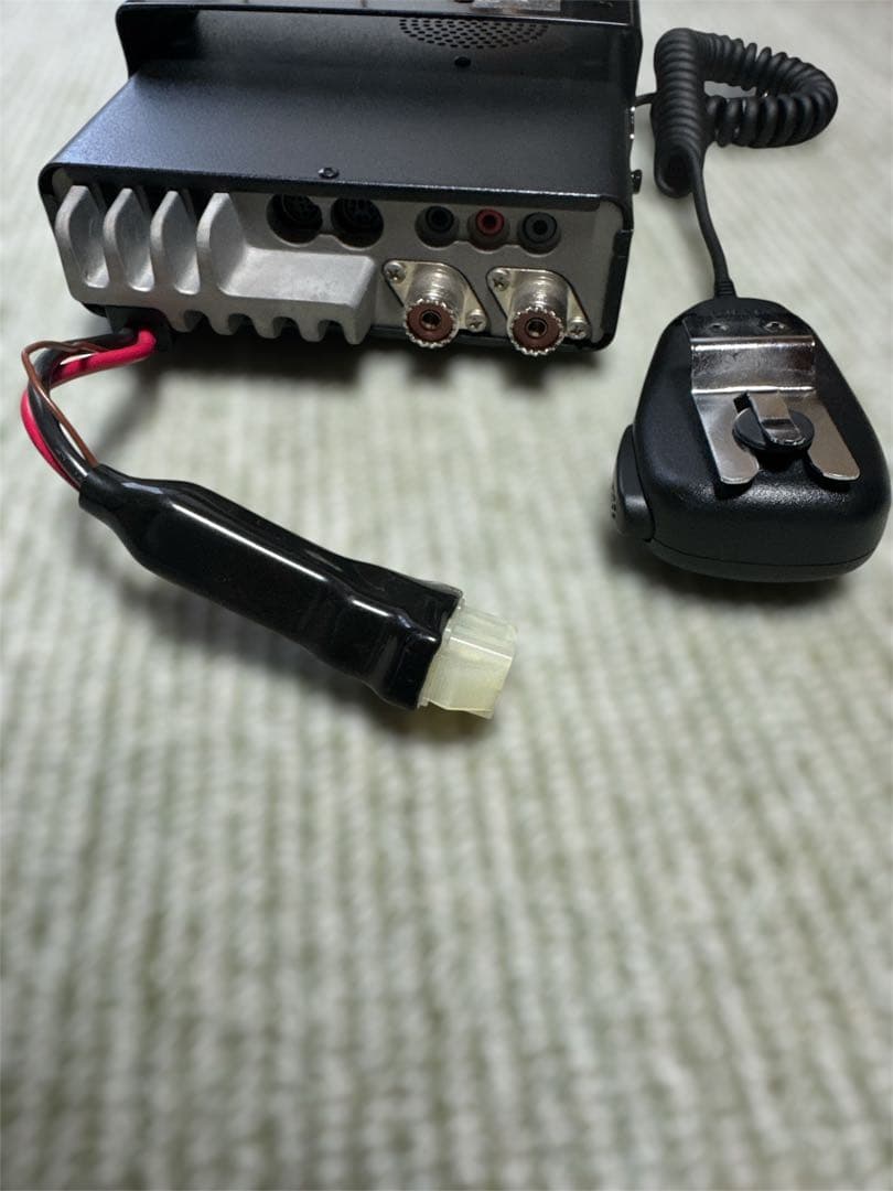 YAESU FT-857Dトランシーバー/Comet CB-980小型スピーカー