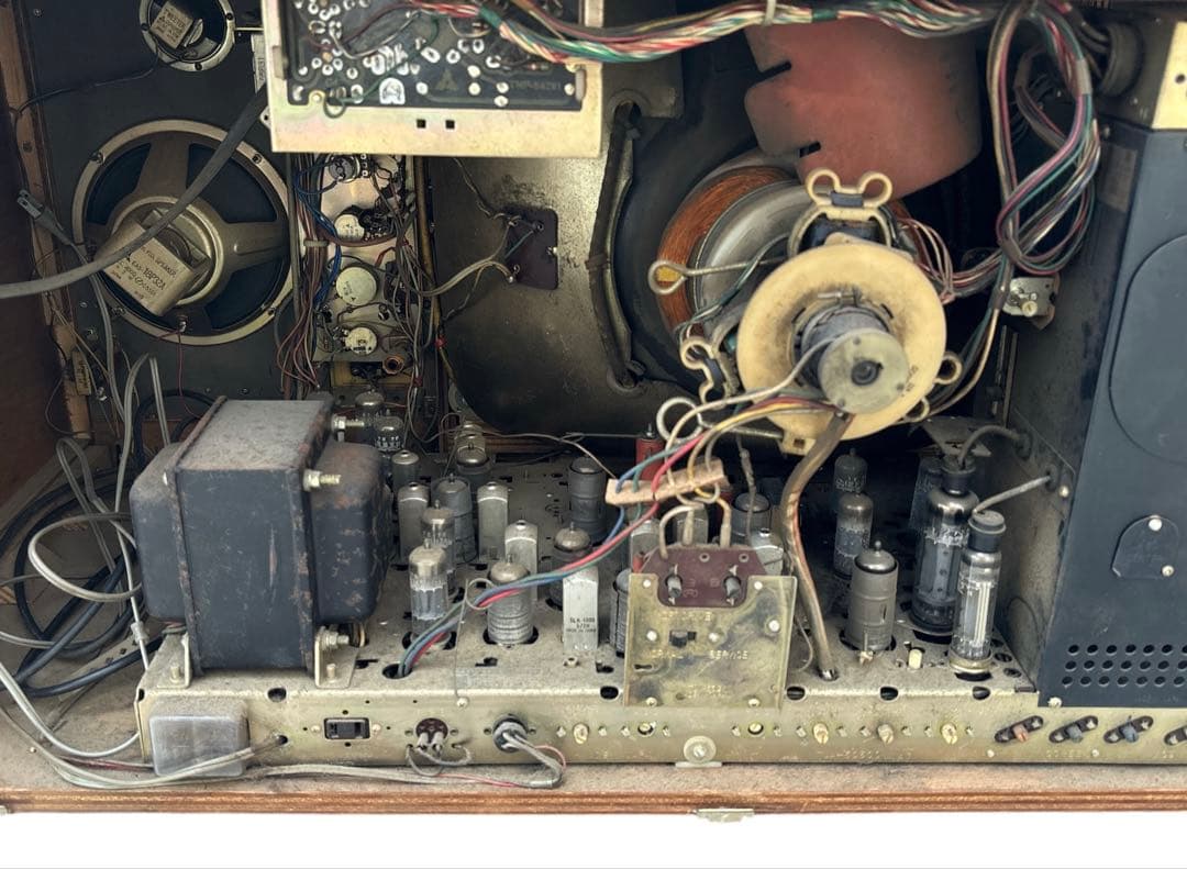 昭和40年代　National ナショナル　TK-900D 真空管カラーテレビ