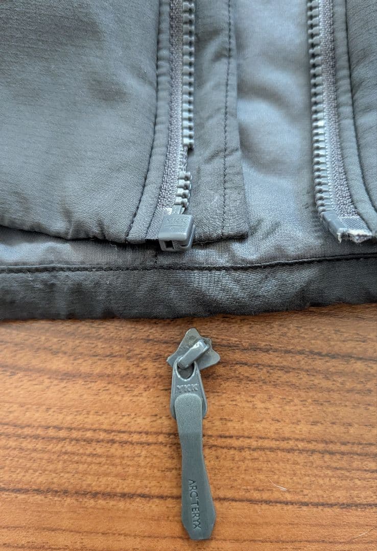 ARC'TERYX ATOM lt hoody　一部ダメージ有り