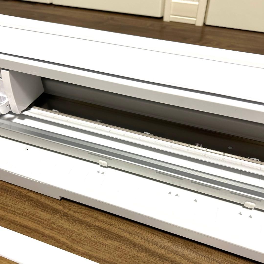 LOW70シルエットカメオ4プロ 大型カッティングマシン