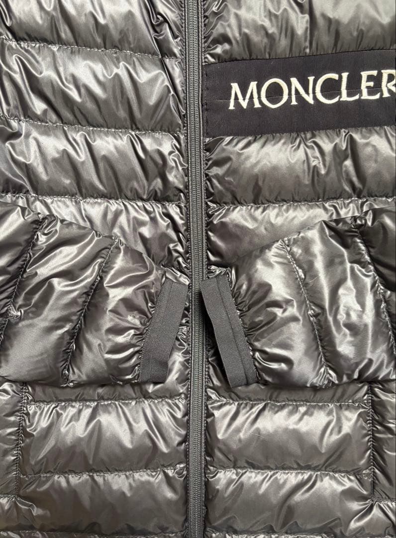 MONCLER モンクレール　NEVEU GIUBBOTTO ヌブーライトダウン
