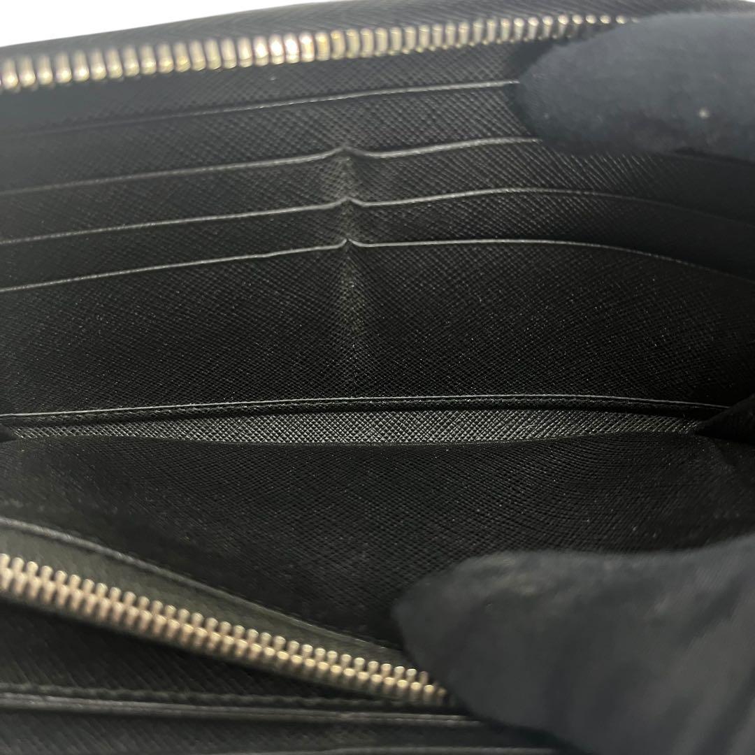 希少✨プラダ 長財布 ラウンドファスナー ストライプ サフィアーノ ブラック