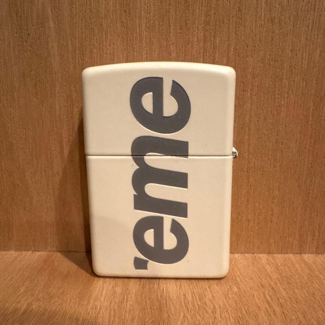 新品　Supreme Glow in the Dark Zippo 20ss