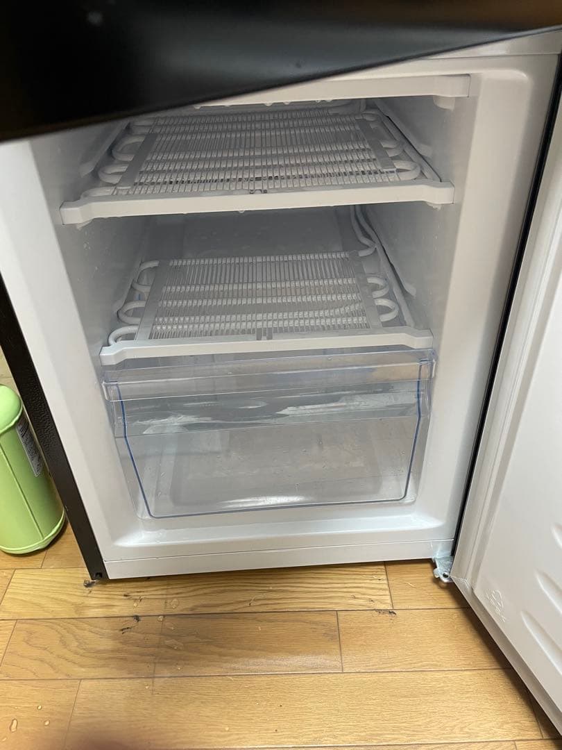 Y*様 2022年製　送料込み　Hisense HR-D1701B ブラック 冷