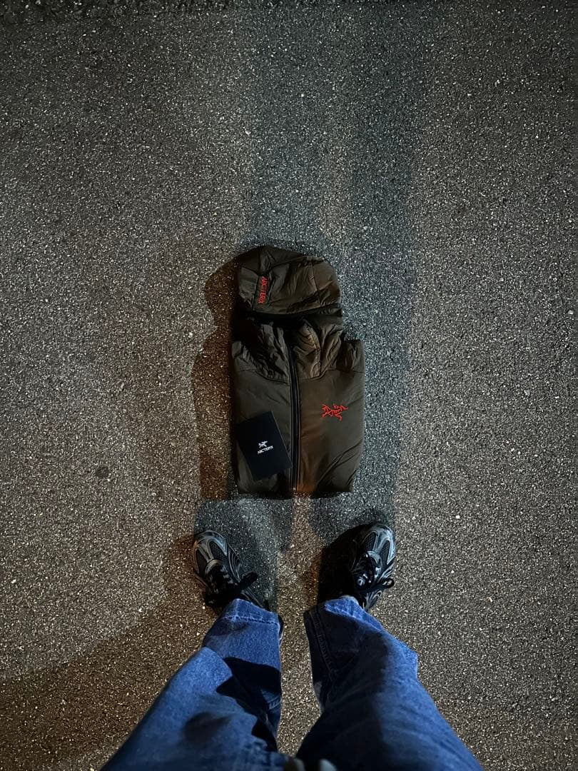 Arc'teryx アトム フーディ メンズ ブラウン