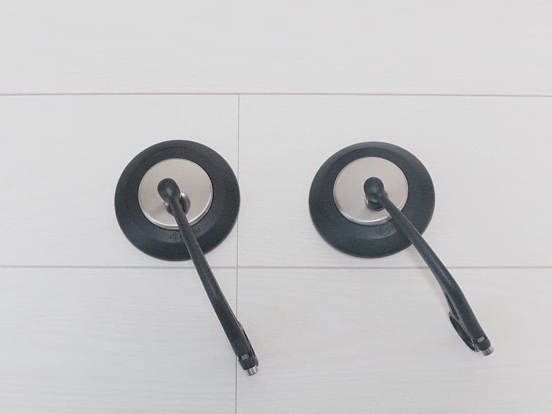 トライアンフ　ボンネビルボバー　純正ミラー