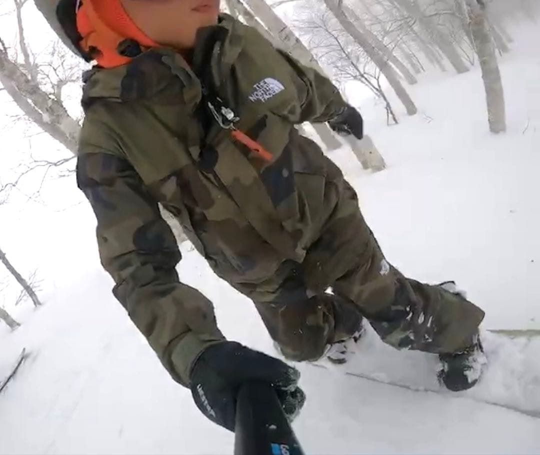 【美品】THE NORTH FACE キッズスノースーツ 130cm カモフラ