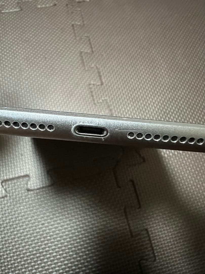 iPad 第5世代 32GB Wi-Fiモデル 初期化済み iCloud解除済