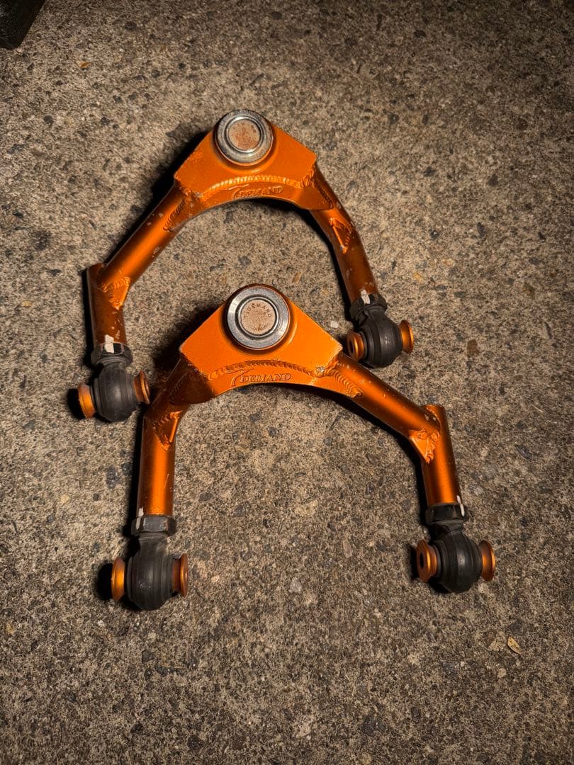 かー　t-demand アッパーアーム　クラウン系