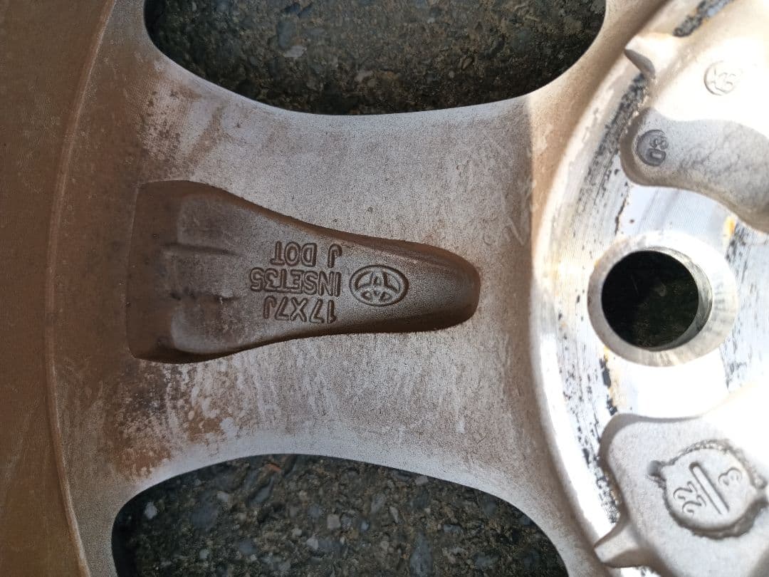 RAV4 50系　純正アルミホイール・タイヤ4本セット送料込 225/65R17