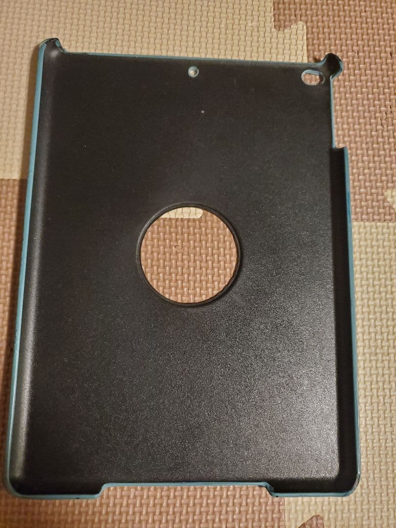 Apple iPad 本体　第6世代　(おまけ付き)