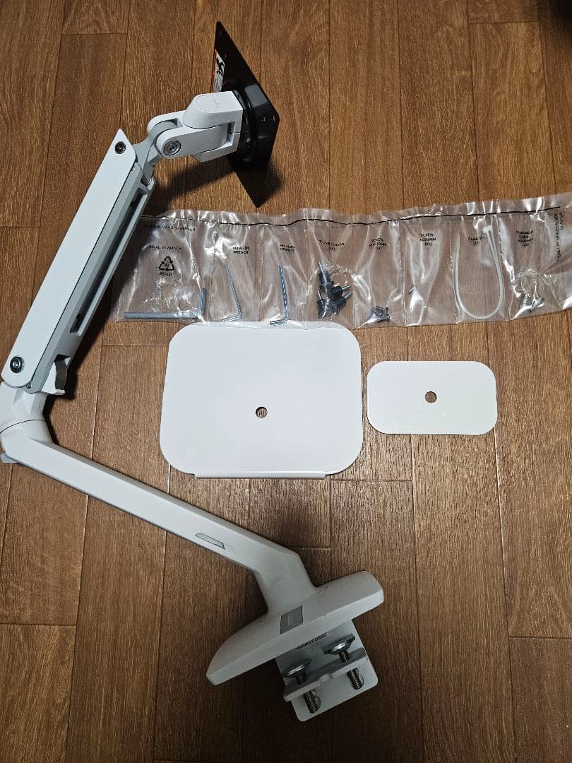 [保護プレート付] ergotron MXV モニターアーム ホワイト