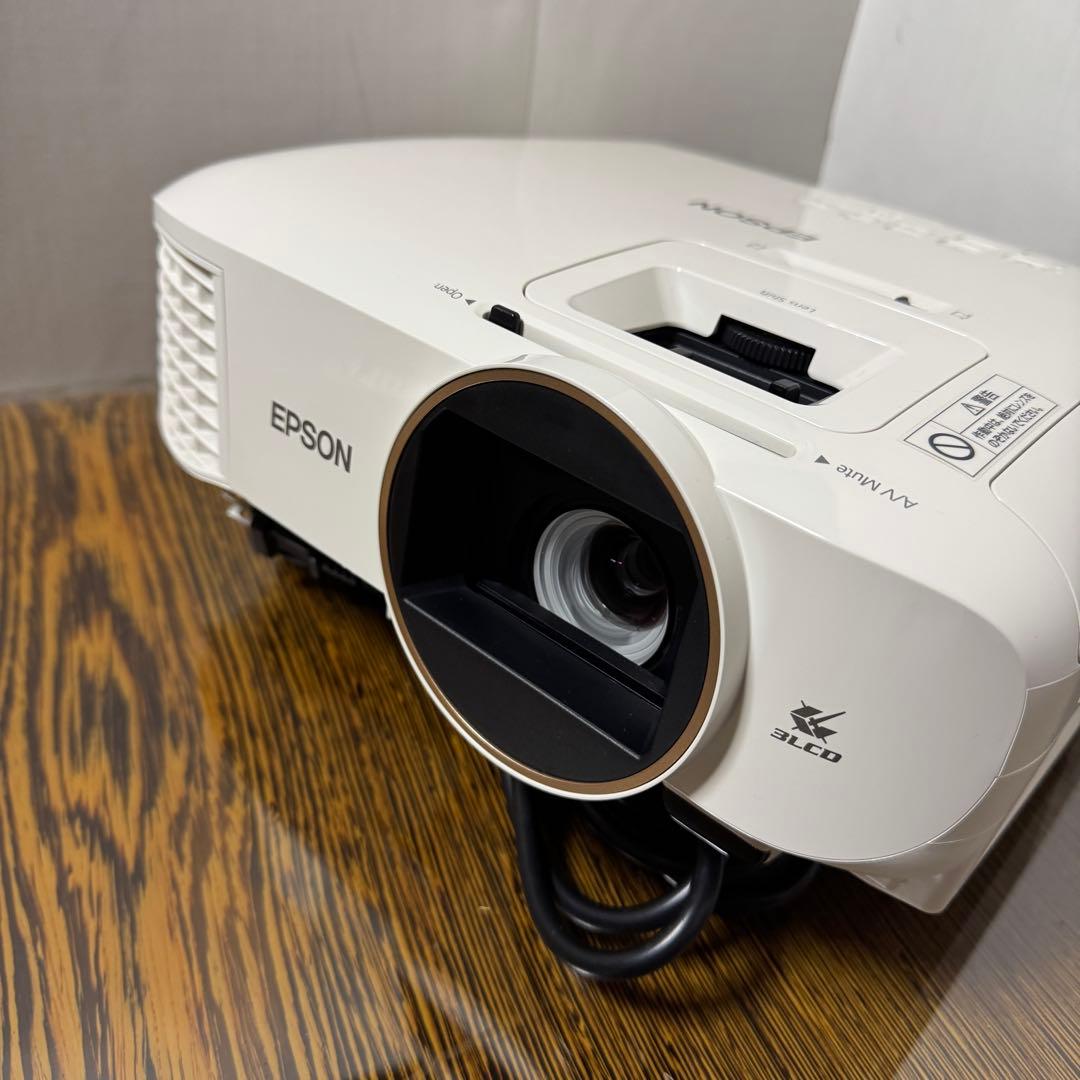 「美品」EPSON EH-TW5650 プロジェクター