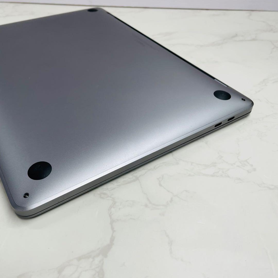 Macbook pro 13インチ M1 16GB 512GB 充放電55回