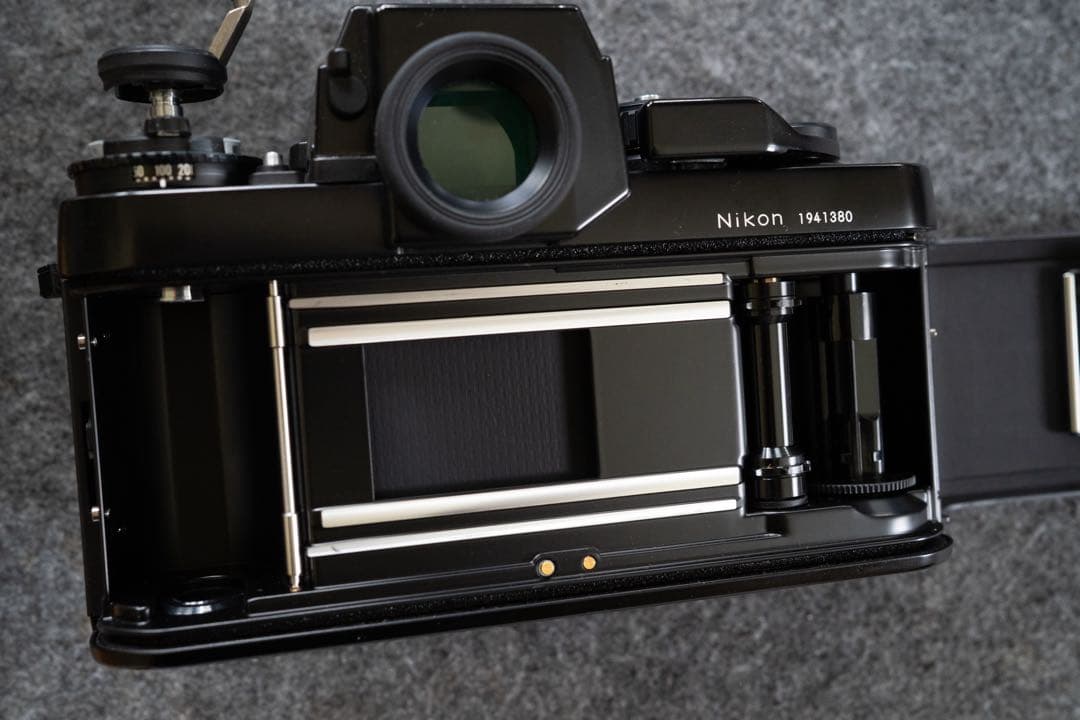 極美品・NIKON ニコン F3 HP ボディ フィルムカメラ 一眼レフ・完動品