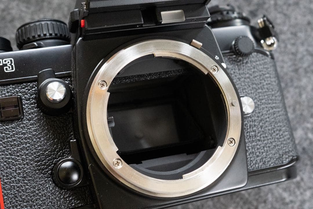 極美品・NIKON ニコン F3 HP ボディ フィルムカメラ 一眼レフ・完動品