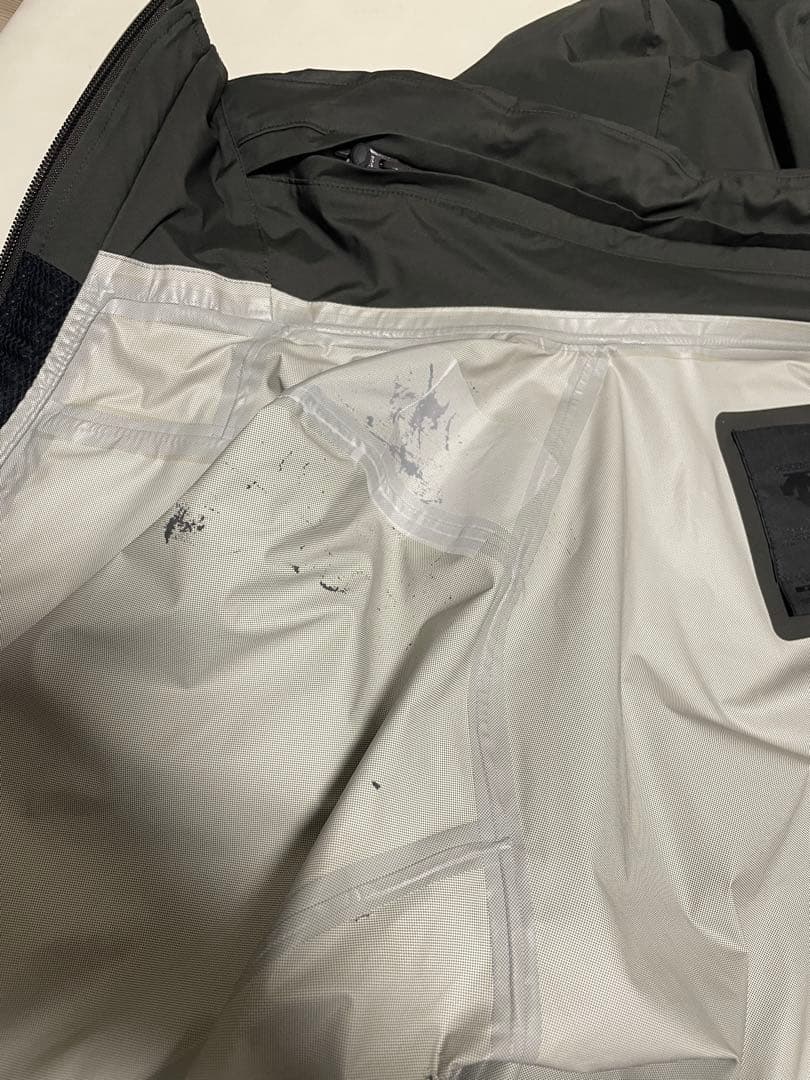 DESCENTE ALLTERRAIN デサント ハードシェルジャケット