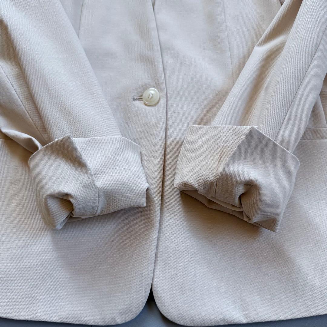 美品　プラステ　パンツスーツ　L ノーカラー　背抜き　ベージュ　セットアップ