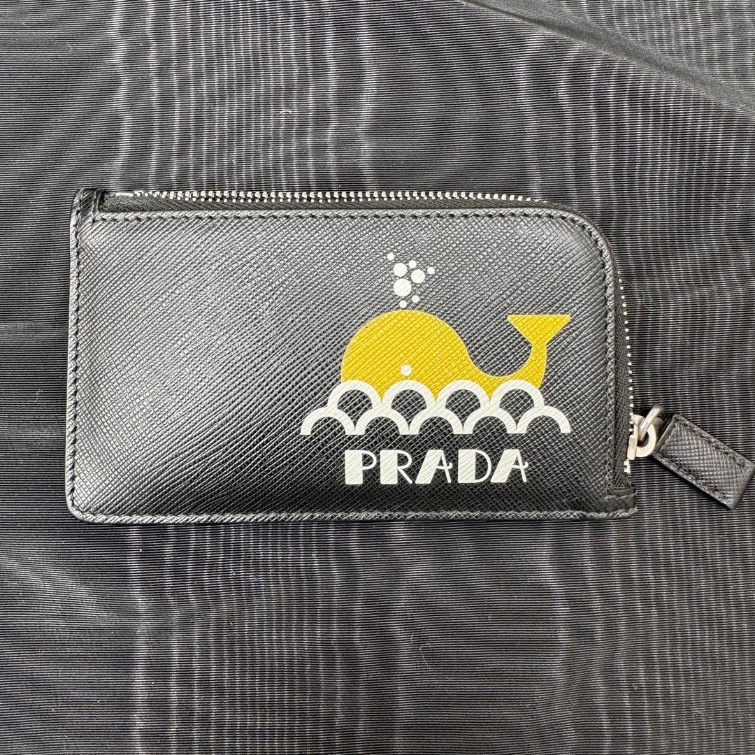 PRADA サフィアーノ クジラ柄 カードケース ケース 黒