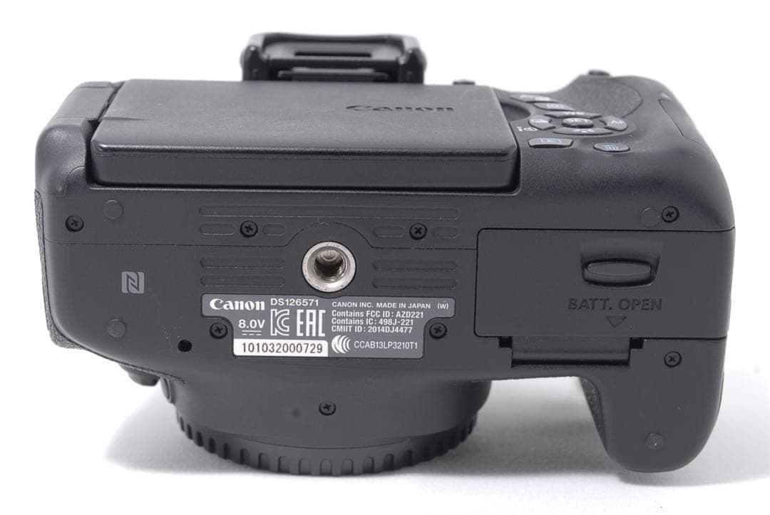 キヤノン Kiss X8i☆美品✨高性能STM標準レンズ付 Wi-Fi タッチ♪