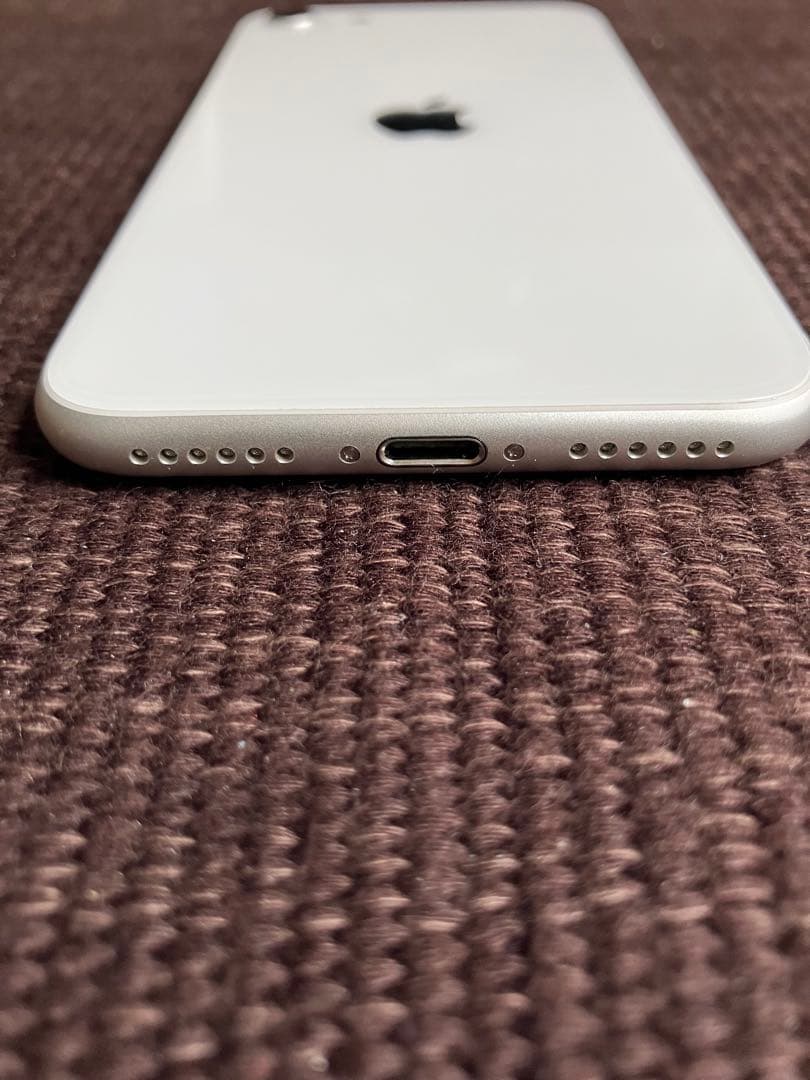 iPhone SE 第2世代 64GBジャンク