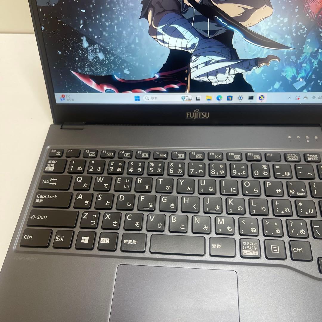 #719 富士通 FUTRO MU937 Win11 8GB SSD256GB